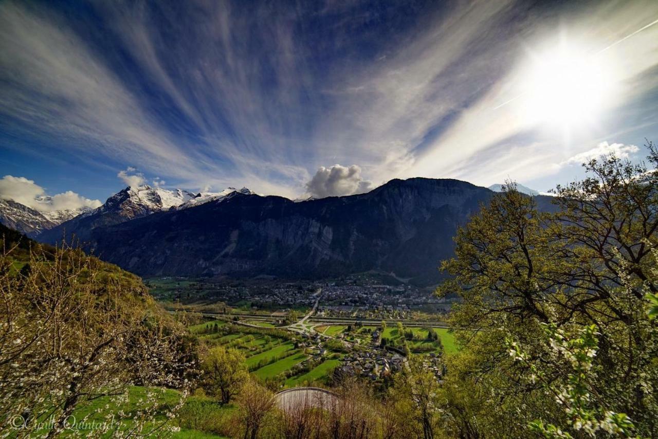 Les Lys Oranges Apartment Le Bourg-d'Oisans Luaran gambar