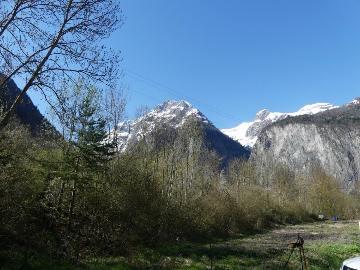 Les Lys Oranges Apartment Le Bourg-d'Oisans Luaran gambar